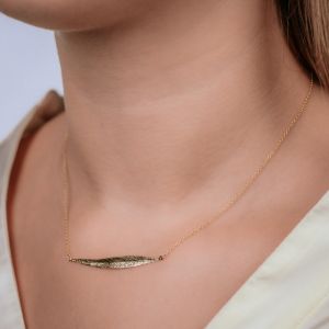 LEAVES | Halskette G14K + Blatt mit Diamant 0,02 ct