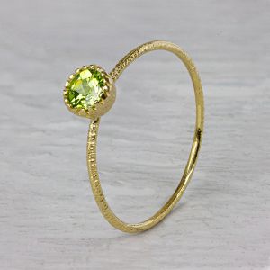 N.O.O.R. | Ring Blume Peridot