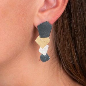 Dreifarbige figürliche Ohrstecker