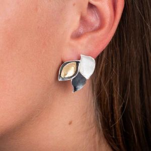 Dreifarbiger Schwalbenohrstecker