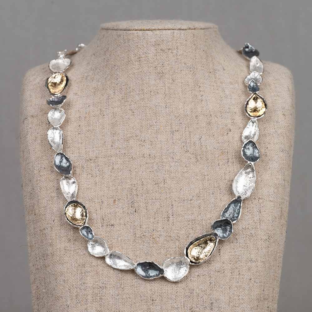 Blattförmige Halskette