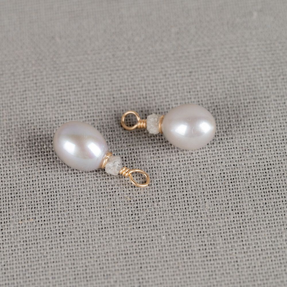 PEARLS | Ohranhänger G14K Graue Perle + Rohdiamant