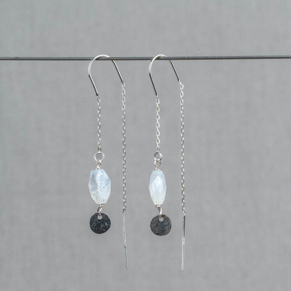 Durchziehohrring + Mondstein