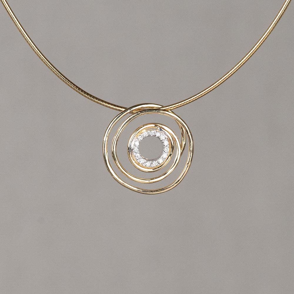 WAVY | Anhänger rund G14K + Durchmesser 0,08 ct