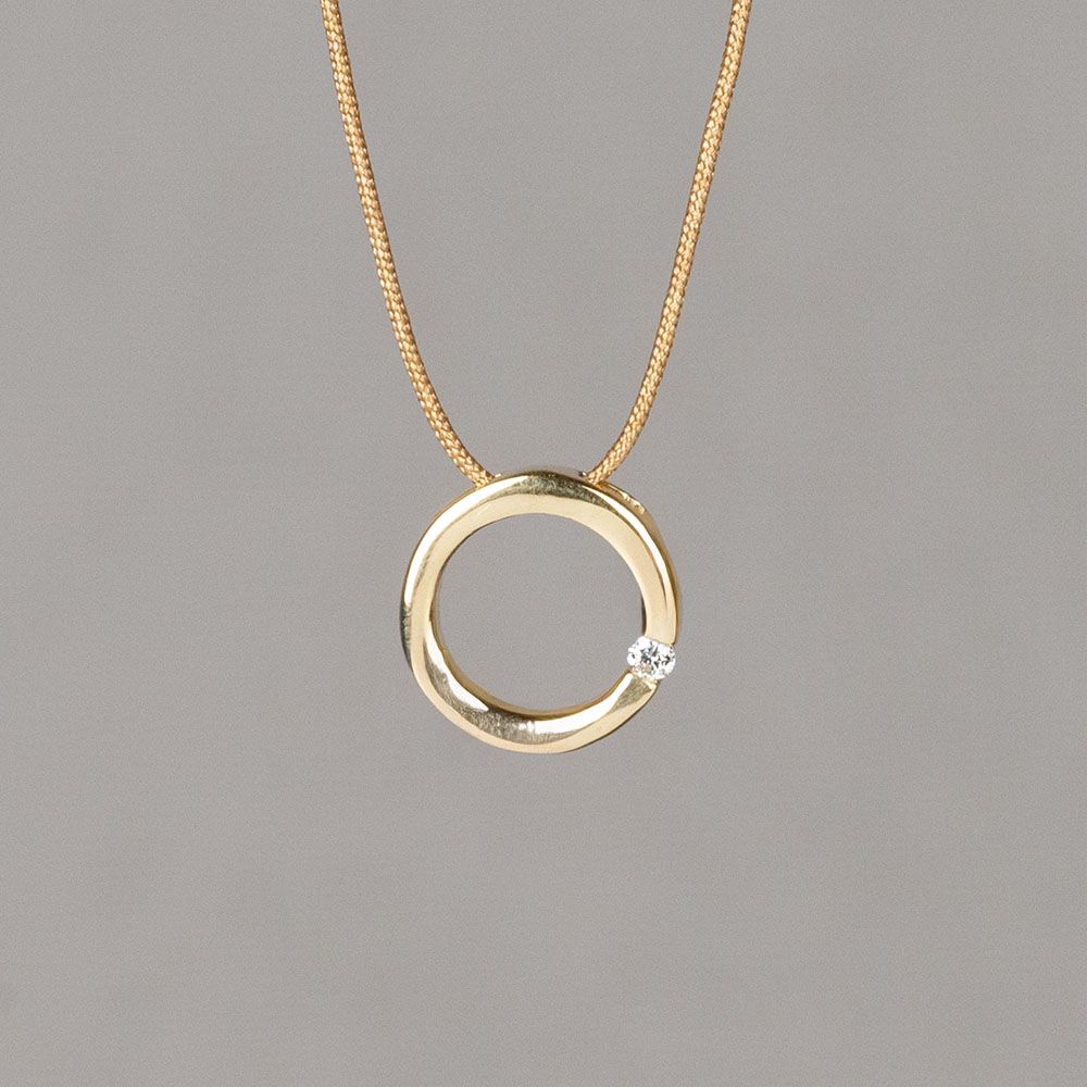 CLASSICAL | Hanger cirkel G14K + dia 0,03 ct