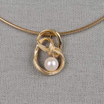 CURLY PEARLS | Anhänger G14K + Süßwasserperle weiß