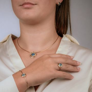 CURLY GEMSTONES | Ring G14K lockig + Milchiges Aqua 8 mm
