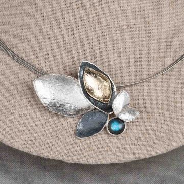 Hanger bladvorm drie kleuren + Labradoriet