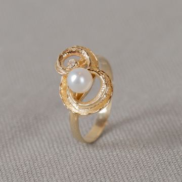 CURLY PEARLS | Ring G14K infinity parel + dia 0,03 ct