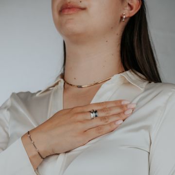 Armband aus Silberoxyd + vergoldetem Rohdiamanten