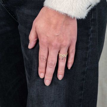 WAVY | Ring mit Drahtsteckern klein G14K + Diamant 0,05 ct